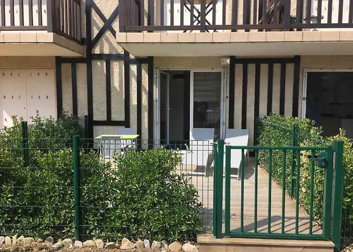 Front De Avec Terrasse Et Acces Direct A Merville-franceville - Fr-1-487-329 Apartment Merville-Franceville-Plage