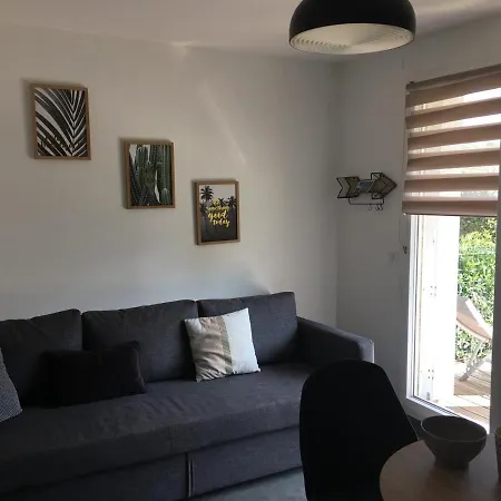 Front De Avec Terrasse Et Acces Direct A Merville-franceville - Fr-1-487-329