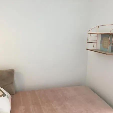 Front De Avec Terrasse Et Acces Direct A Merville-franceville - Fr-1-487-329 アパート